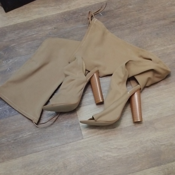 Public Desire Tan Sock Boots Size 7 - Picture 2 of 6